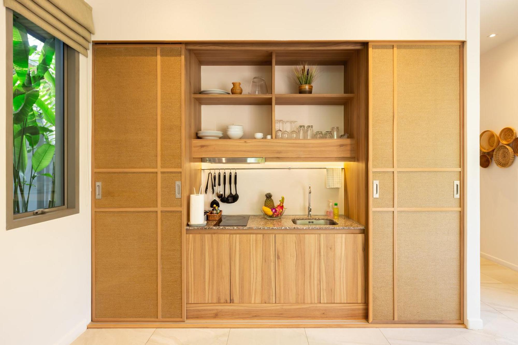 Boutique 2br Dalaa 4, Private Pool, Full Service, 5 Min Drive